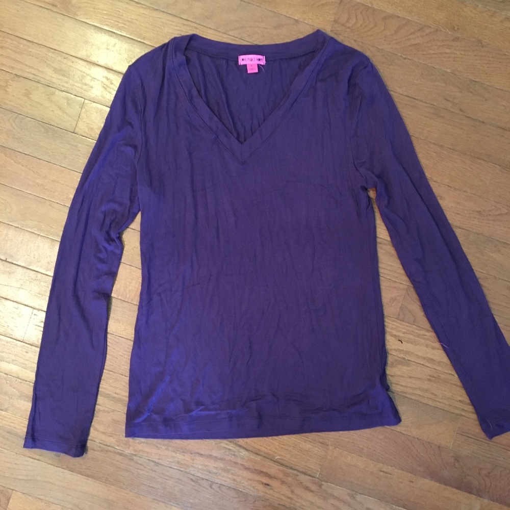 Purple V neck long sleeve t-shirt